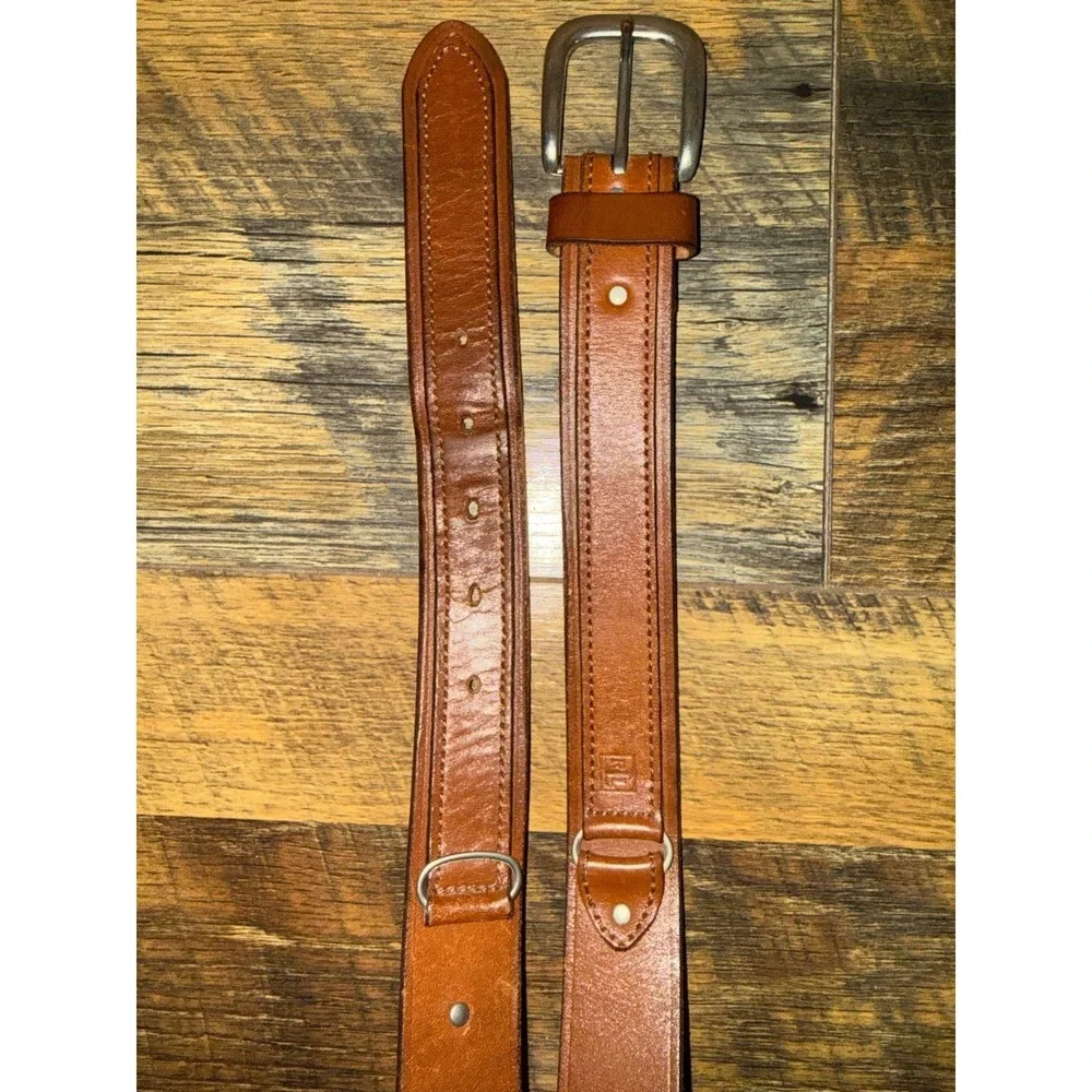 LAUREN Ralph Lauren Leather Belt Featuring A Stirrup-Inspired Design Size 42‎
